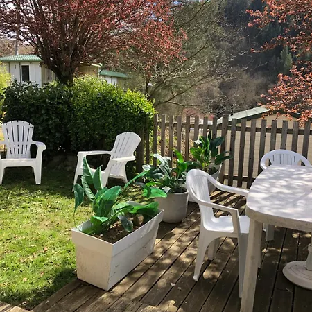 Familial Style Bali Dans Avec Piscine Ouverte L'ete Chalet Chazelles-sur-Lyon